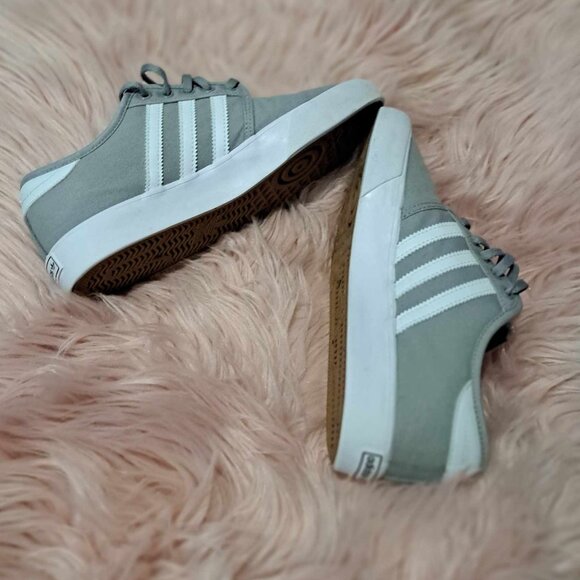 Boys Seeley J Adidas - Picture 1 of 5